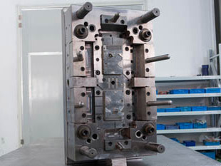 汽车ECU